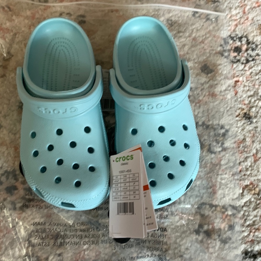 Crocs Classic Clog: brand new Pure Water color